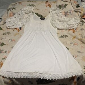 Chic White Buttoned Lace Top